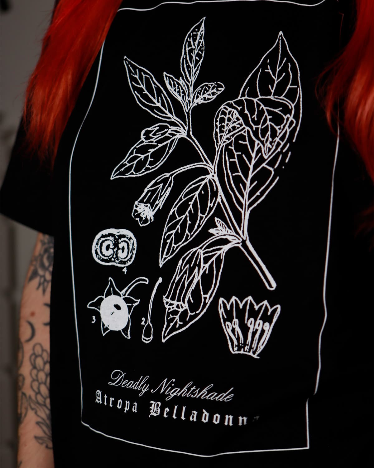 T-shirt "Belladonna"