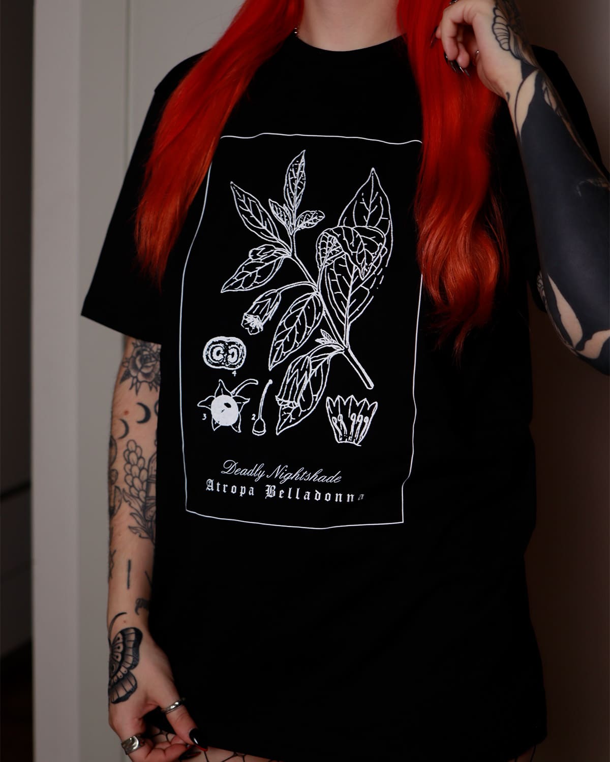 T-shirt "Belladonna"